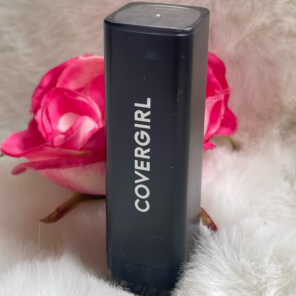 New with tag COVERGIRL DEMI MATTE LIPSTICK “PEACOCK”  BLUE  0.12oz #peacock #470